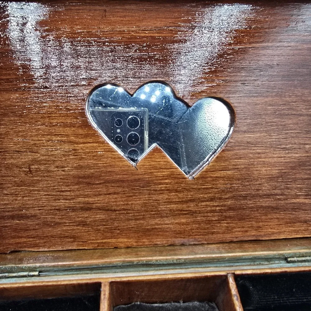 Vintage Wood  Swiss Music Box Doctor‎ Zhivago Lara's Theme Unique Simple Hearts